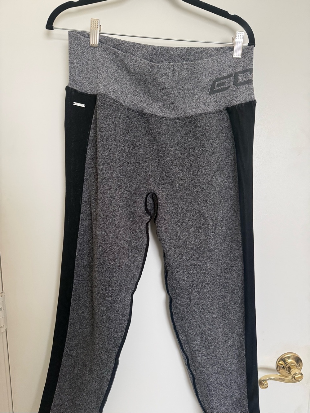 ECHT Gray & Black High-Waist Seamless Leggings